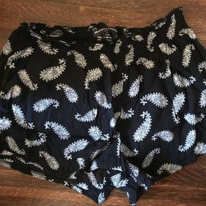 Brandy Melville flowy shorts